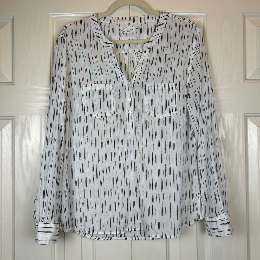 Carve Designs Women's White Dash Henley Blouse Roll Tab Sleeve M